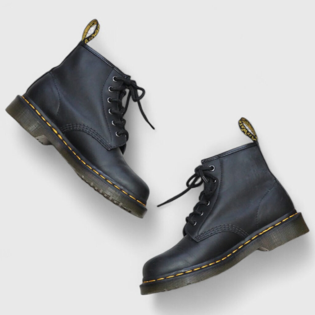 Dr.Martens(ドクターマーチン) 101YS 6ホールのサイドジップカスタム