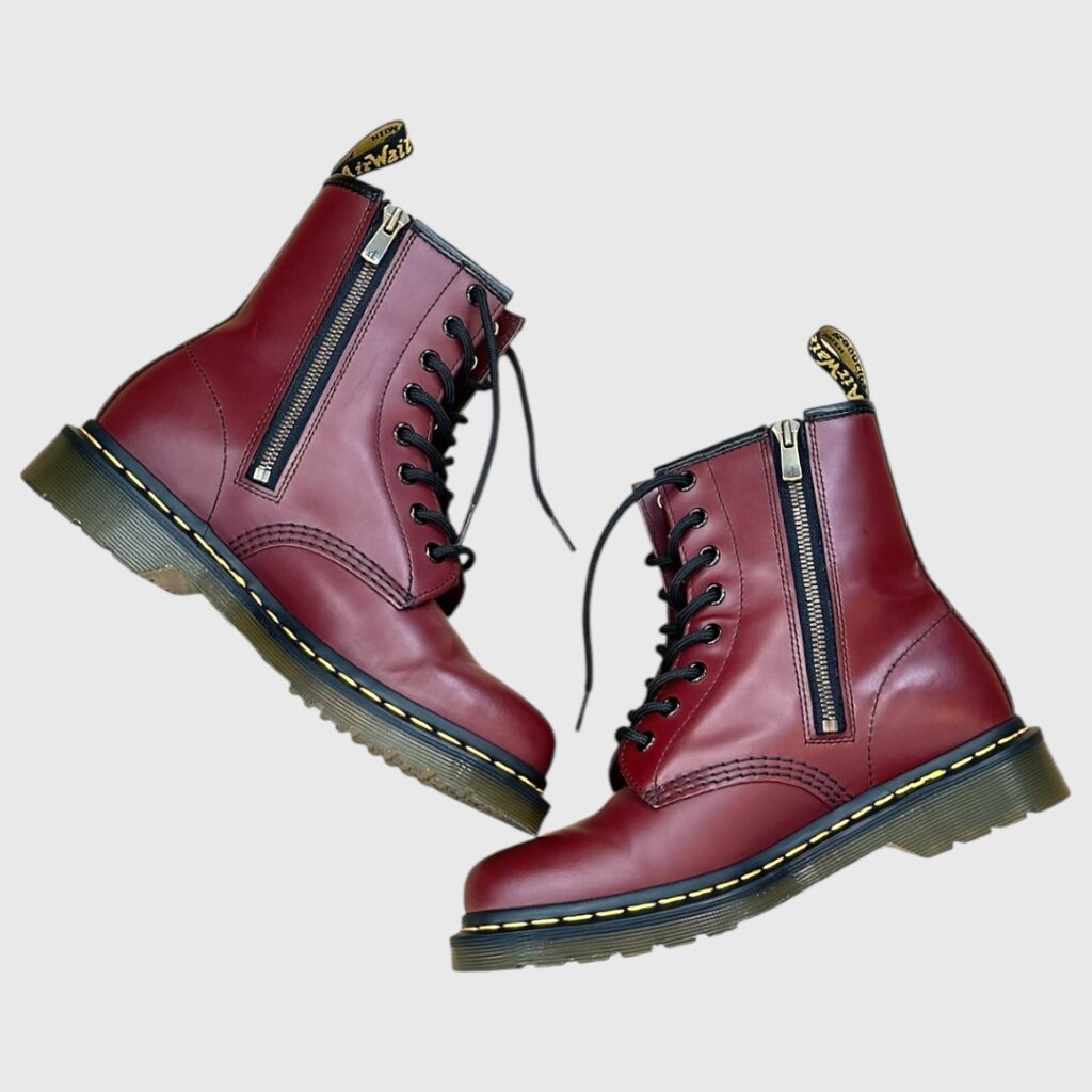 Dr.Martens 8ホール 1460 サイドジップカスタム施工例 - HOLO WITH