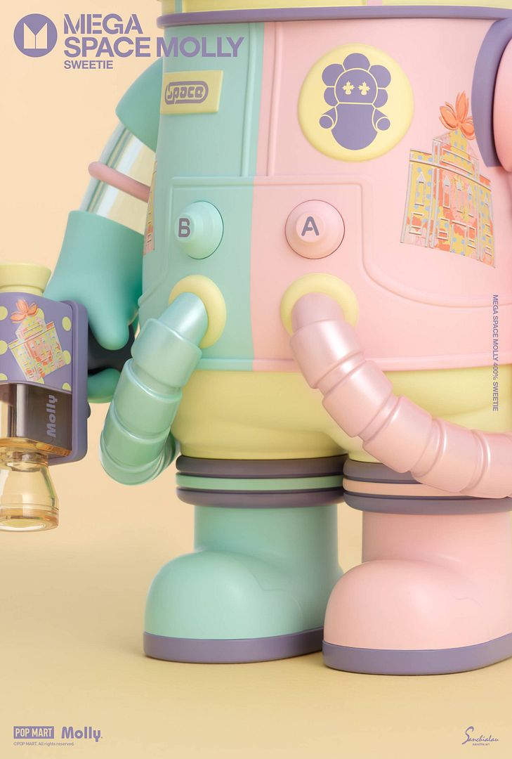 New from Pop Mart: Sanchia Lau's MEGA SPACE MOLLY 400% Sweetie