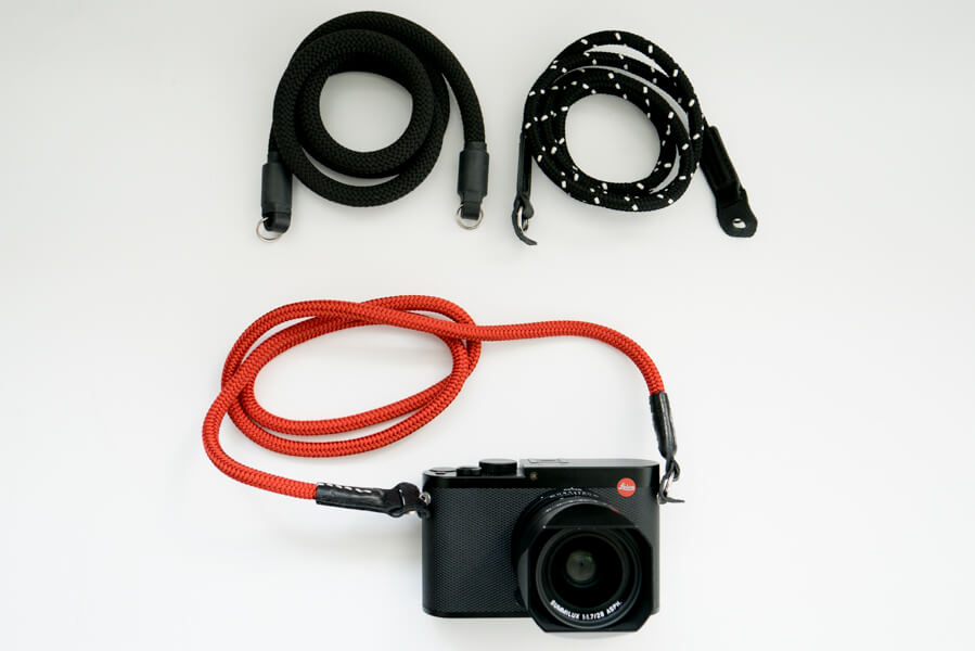カメラストラップはARTISAN&ARTISTの2種類。シルクもポリエステルも