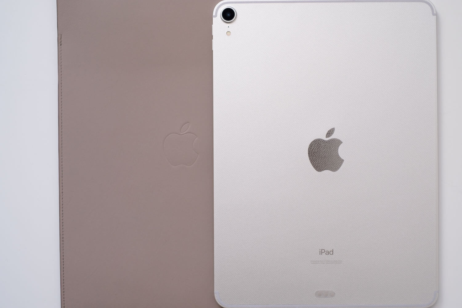 Apple純正 iPad Pro用レザースリーブケース トープ 10.5インチ用をiPad