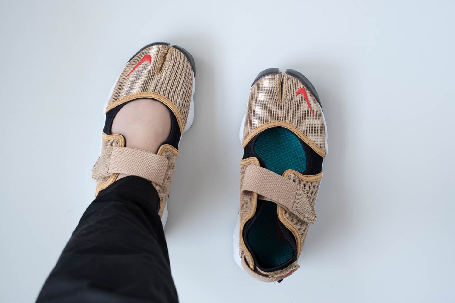 ナイキ エアリフト2019 ゴールドレビュー。足袋スニーカーならやっぱり