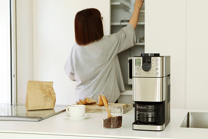 豆から挽けるコーヒーメーカー体験レポート｜鎌倉の家大使の住まい