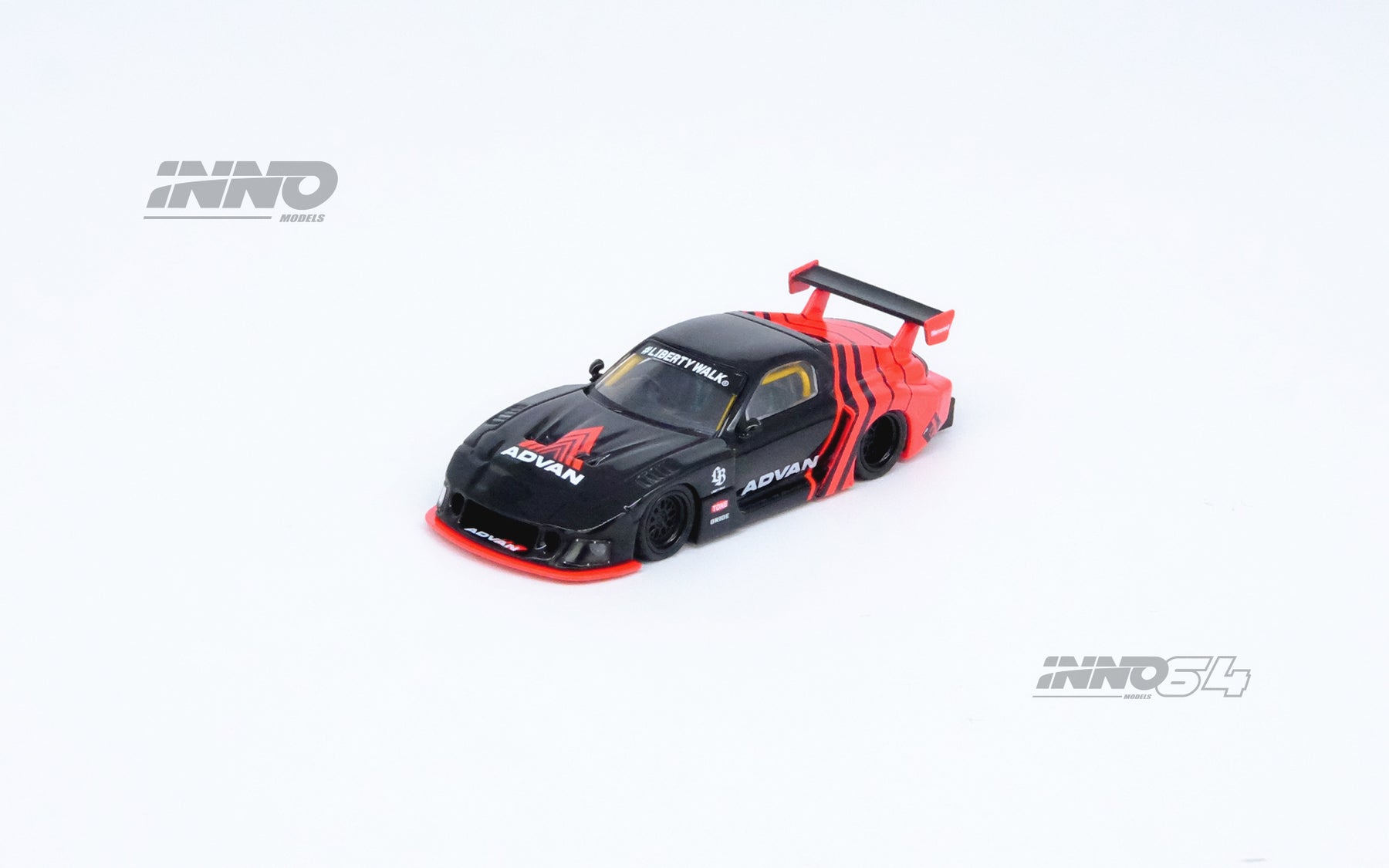 Inno64 1:64 LBWK MAZDA RX7 (FD3S) LB-SUPER SILHOUETTE 