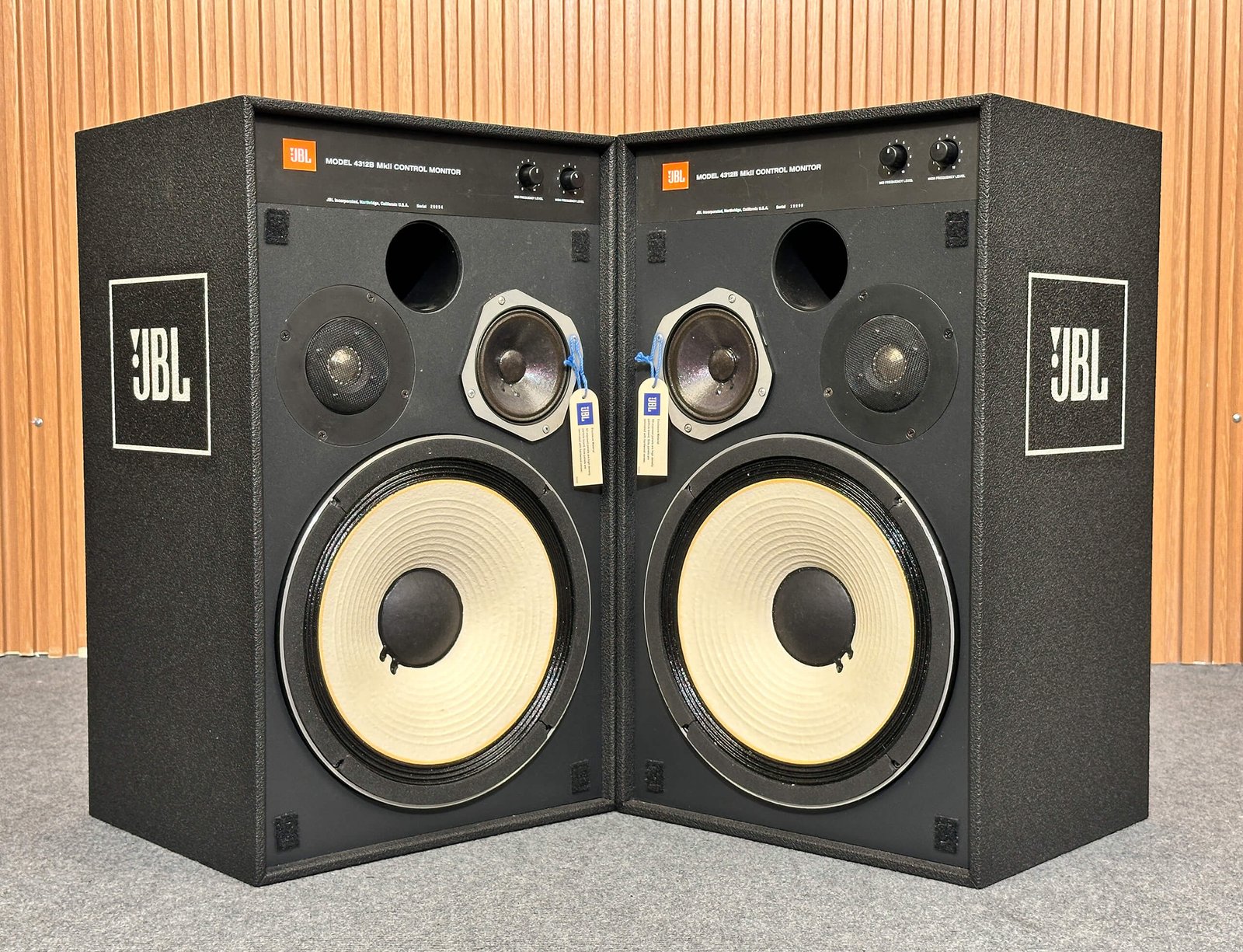 EXCELLENT JBL 4312B MKII MONITORS – 1-YEAR WRT – VINTAGE CLARITY