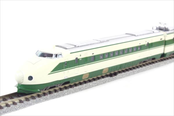 マイクロエース A0263 新幹線200系-0番台・ピンストライプ基本8両