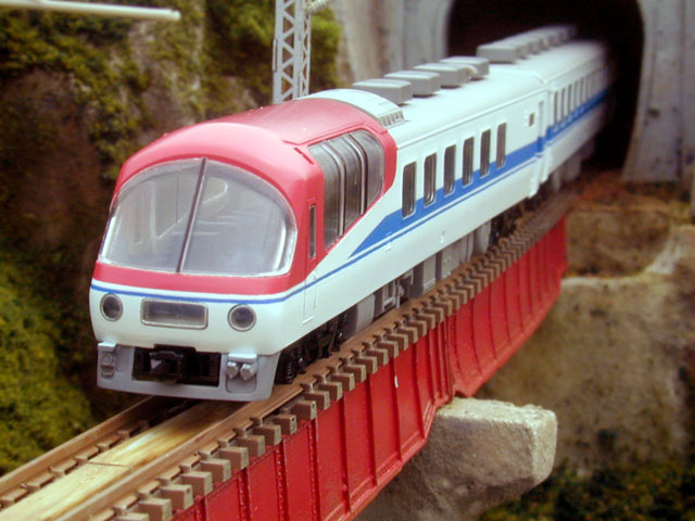 JR西日本キハ65 エーデル鳥取4両[キット] | 鉄道模型・プラモデル