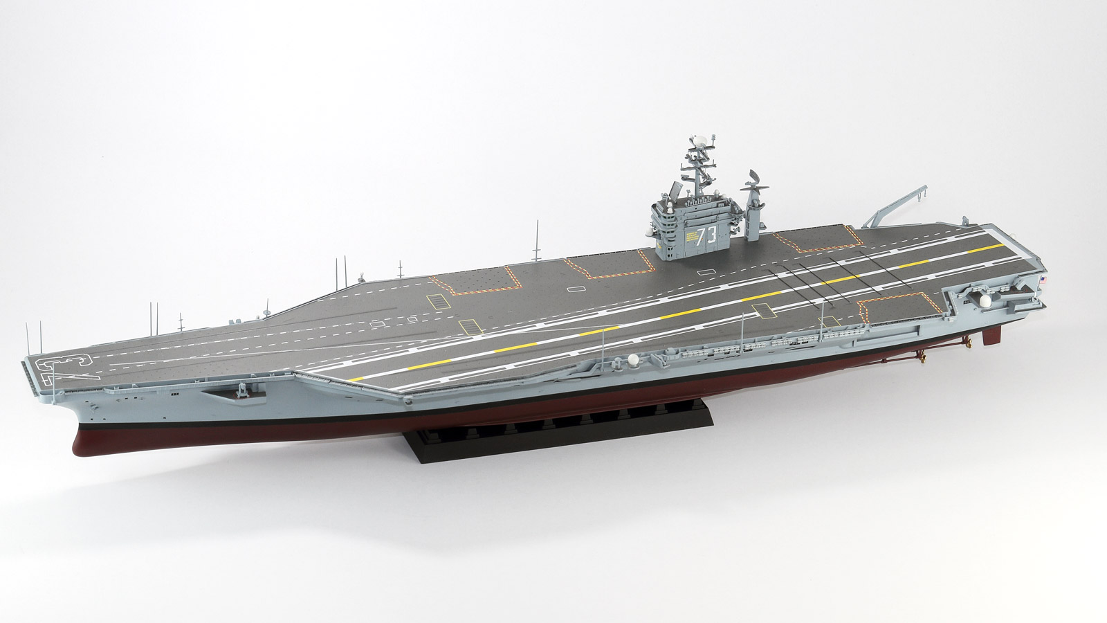 1/700 アメリカ海軍 航空母艦 CVN-73 ジョージ・ ワシントン2008