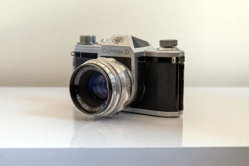 Câmera Zeiss Ikon Contax D + Carl Zeiss Jena Biotar 58mm F2