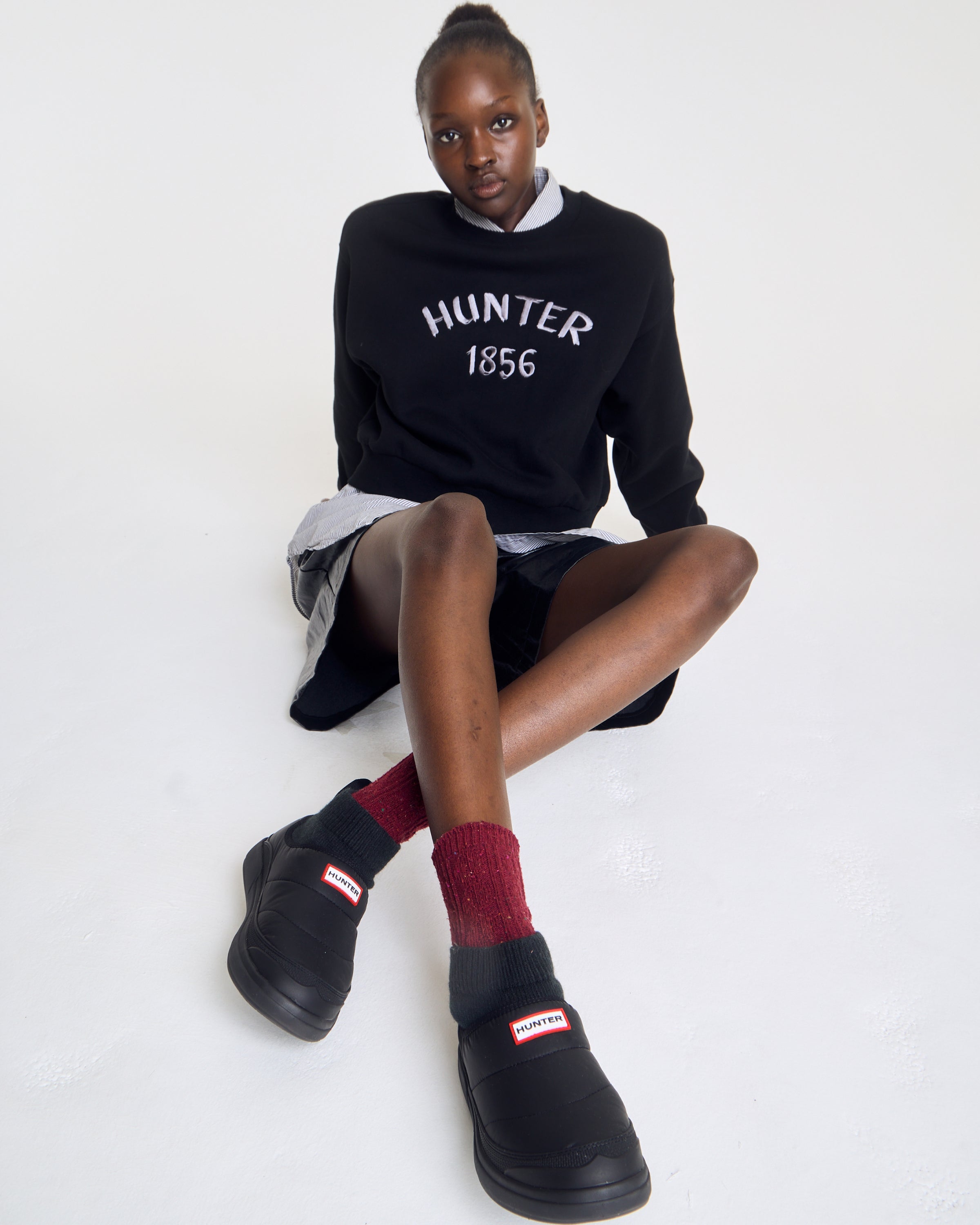 レディース イン/アウト パファー ニッテッド カフ ブーツ - ブラック