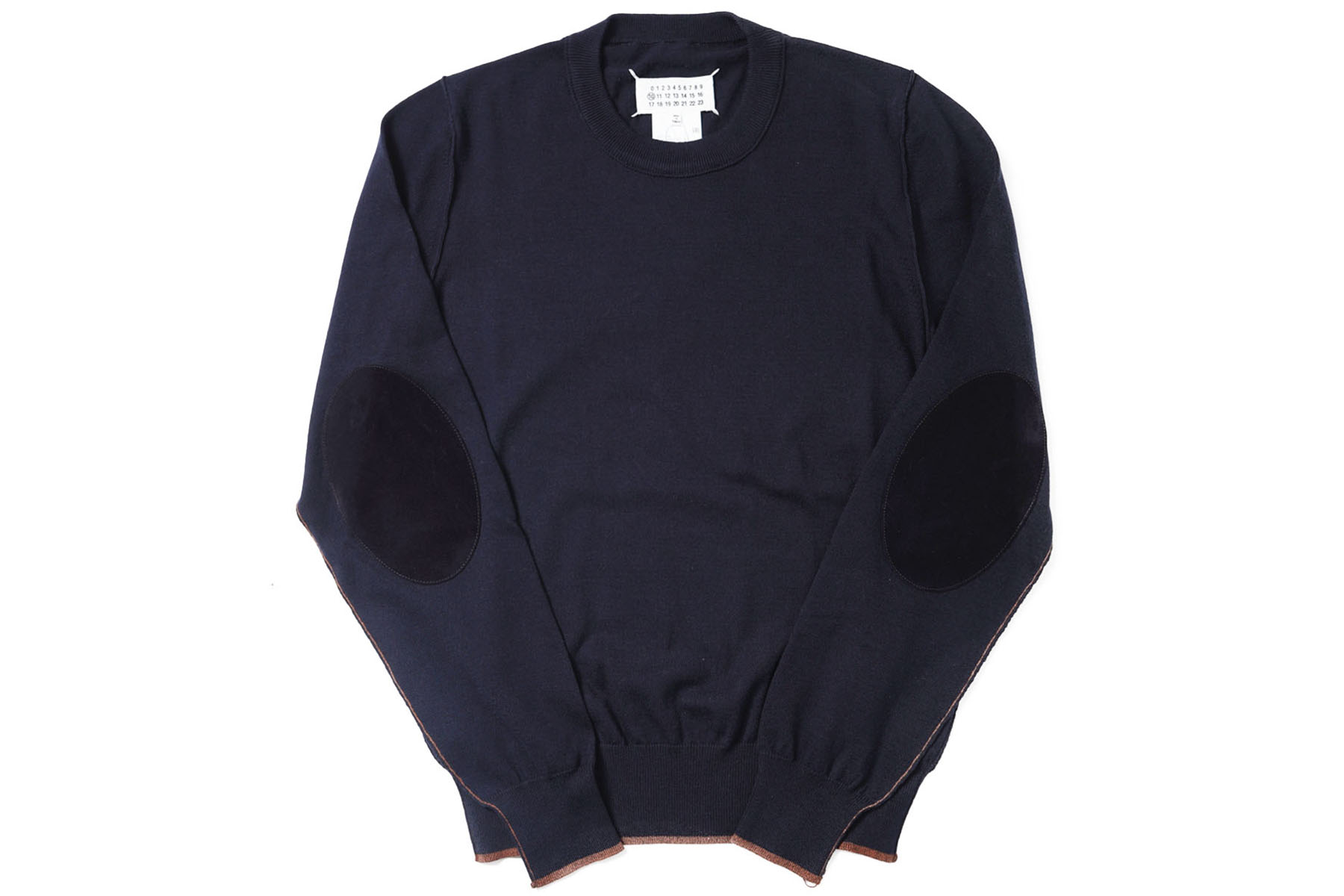 メゾンマルジェラのアンフィニッシュド エルボーパッチニット | HUES