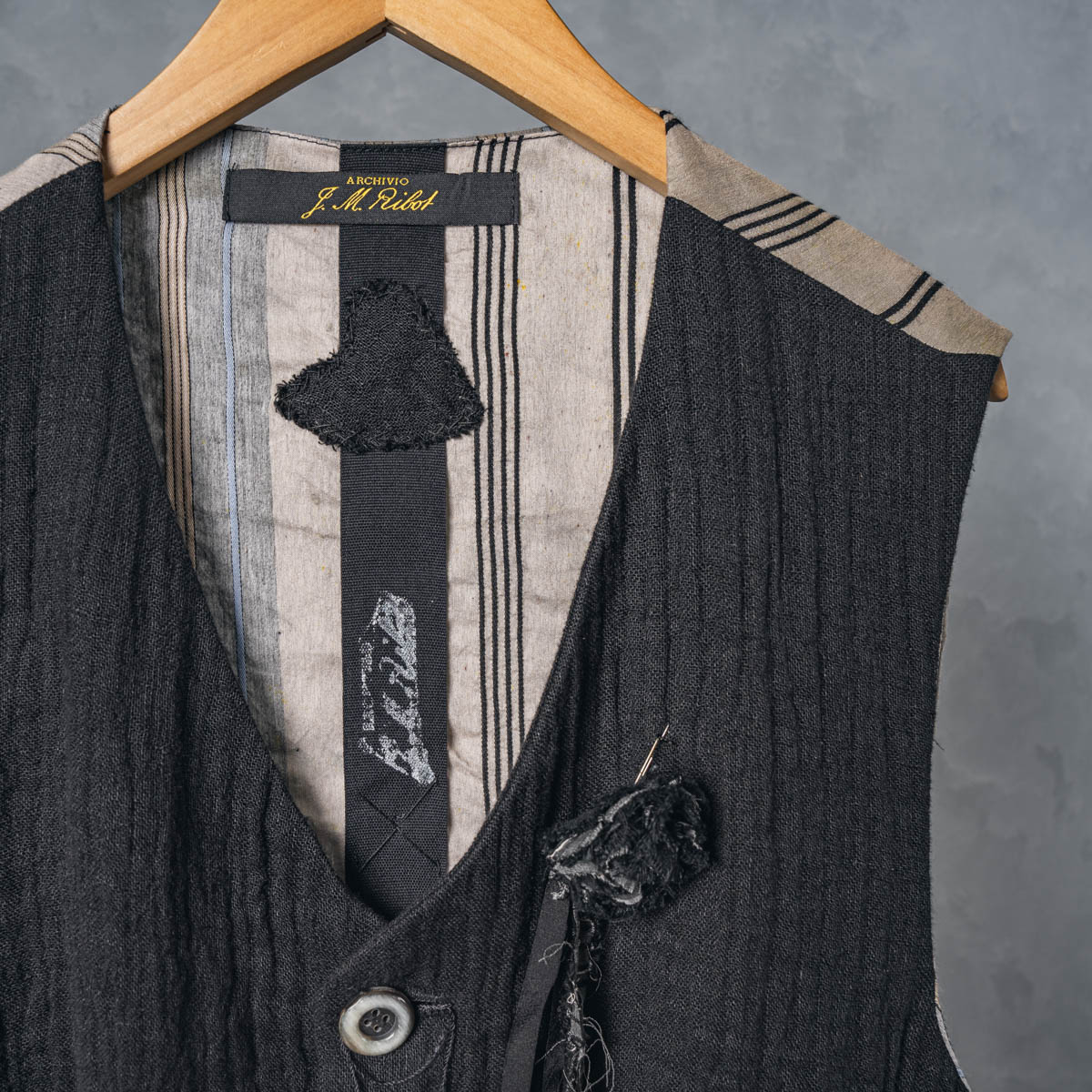 アルキビオ J.M.リボットのベスト | HUES 福岡セレクトショップ