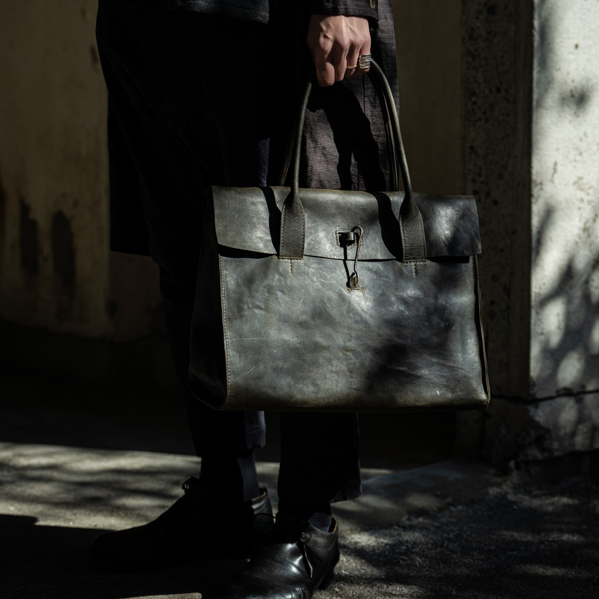 TAGLIOVIVO 2023年春夏 ドクターバッグ L | HUES 福岡セレクトショップ