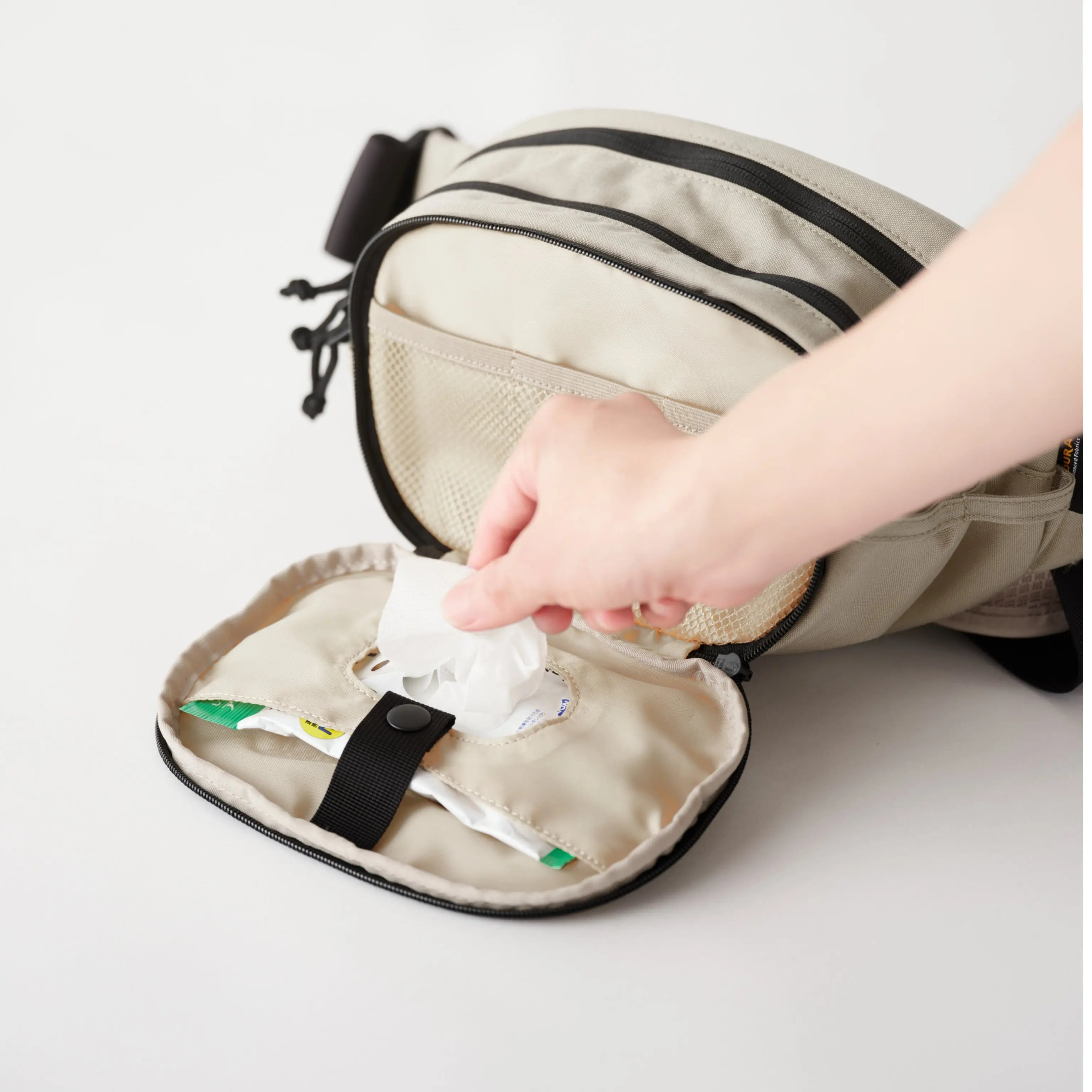 ヒップシート（ベージュ）Hugoo®︎（ハグー）公式｜世界中のデザイン賞