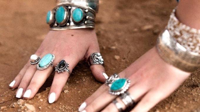 大地の贈り物 インディアン ジュエリー ターコイズ」 | Web漂流伝-R