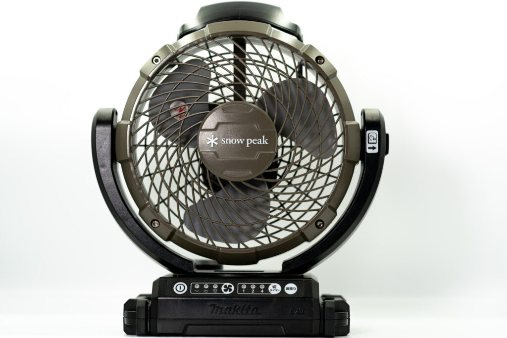 スノーピーク【フィールドファン】を発売当初から丸3年キャンプと自宅