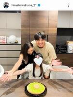 4児のパパ岩隈久志氏 13歳次女との手つなぎ2ショにファン反応