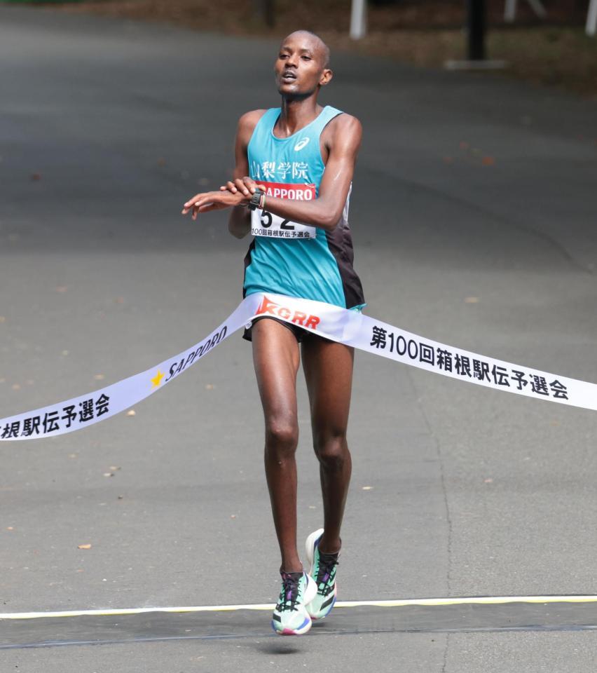 3秒差で歓喜！ギリギリ箱根切符の山梨学院大・飯島監督ホッ「危なかっ