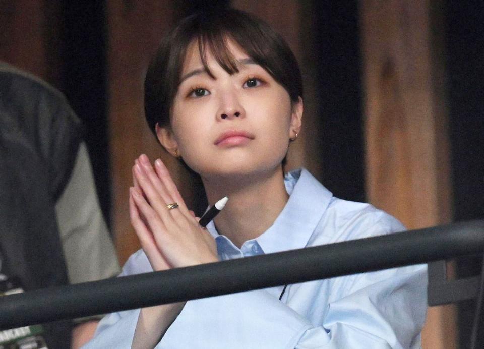 フジ退社の渡邊渚アナ キャミ姿の写真添え有料会員「あつまれー！」と