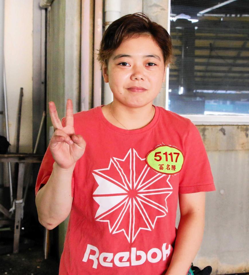 冨名腰桃奈 仕事＆生活にYouTubeを活用中「もはや日課です