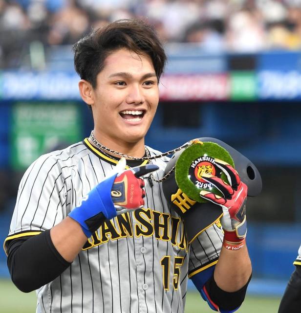 阪神・西純が完投星＆プロ初本塁打 球団15年ぶり「8番・投手」が