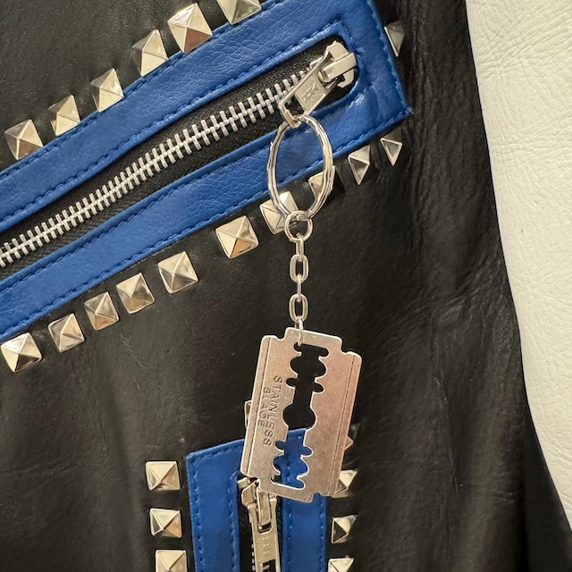 Razor Blade Pendant Keychain, Razor Blade Keyring, Razor Blade