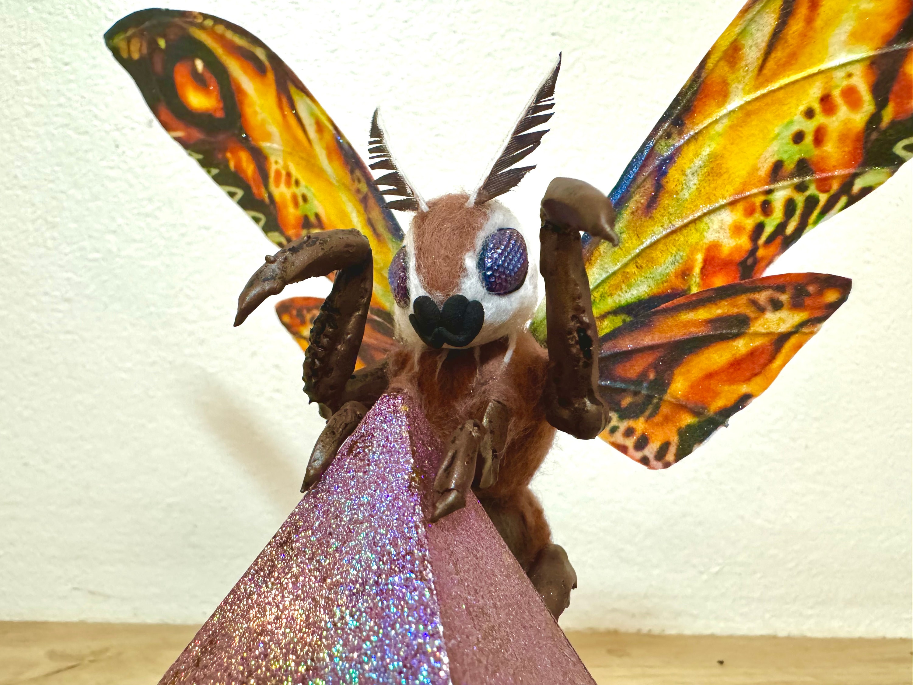 モスラ召喚ピラミッドランプ：ゴジラ×コング モンスターバース LED