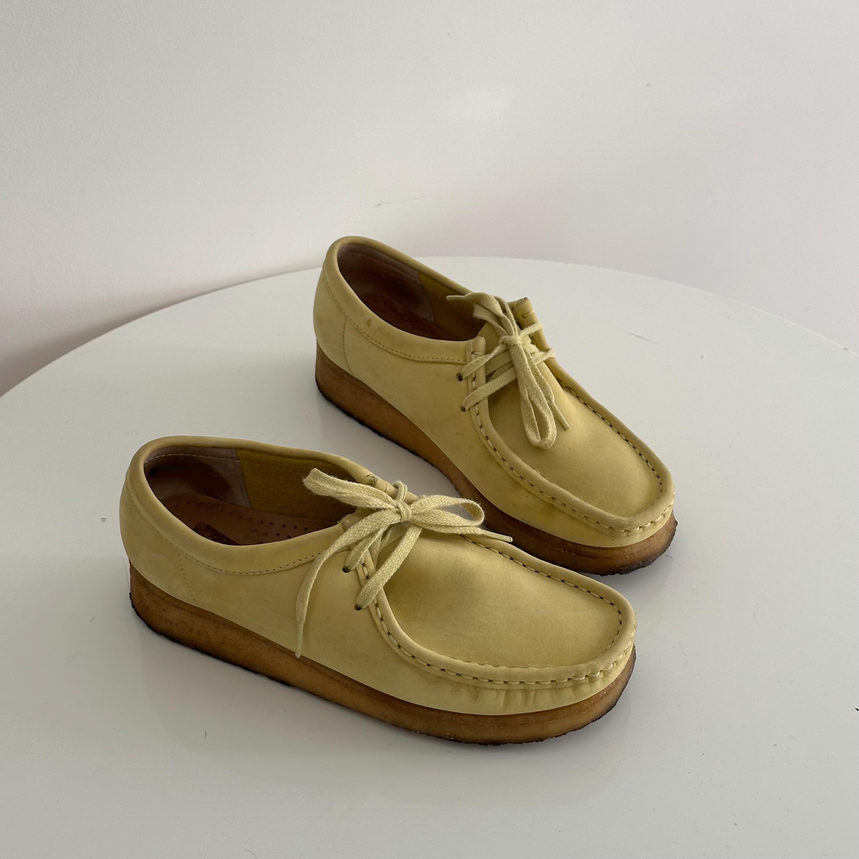 Vintage Clarks Originals Wallabee Style Shoes / Butter Milk Lemon