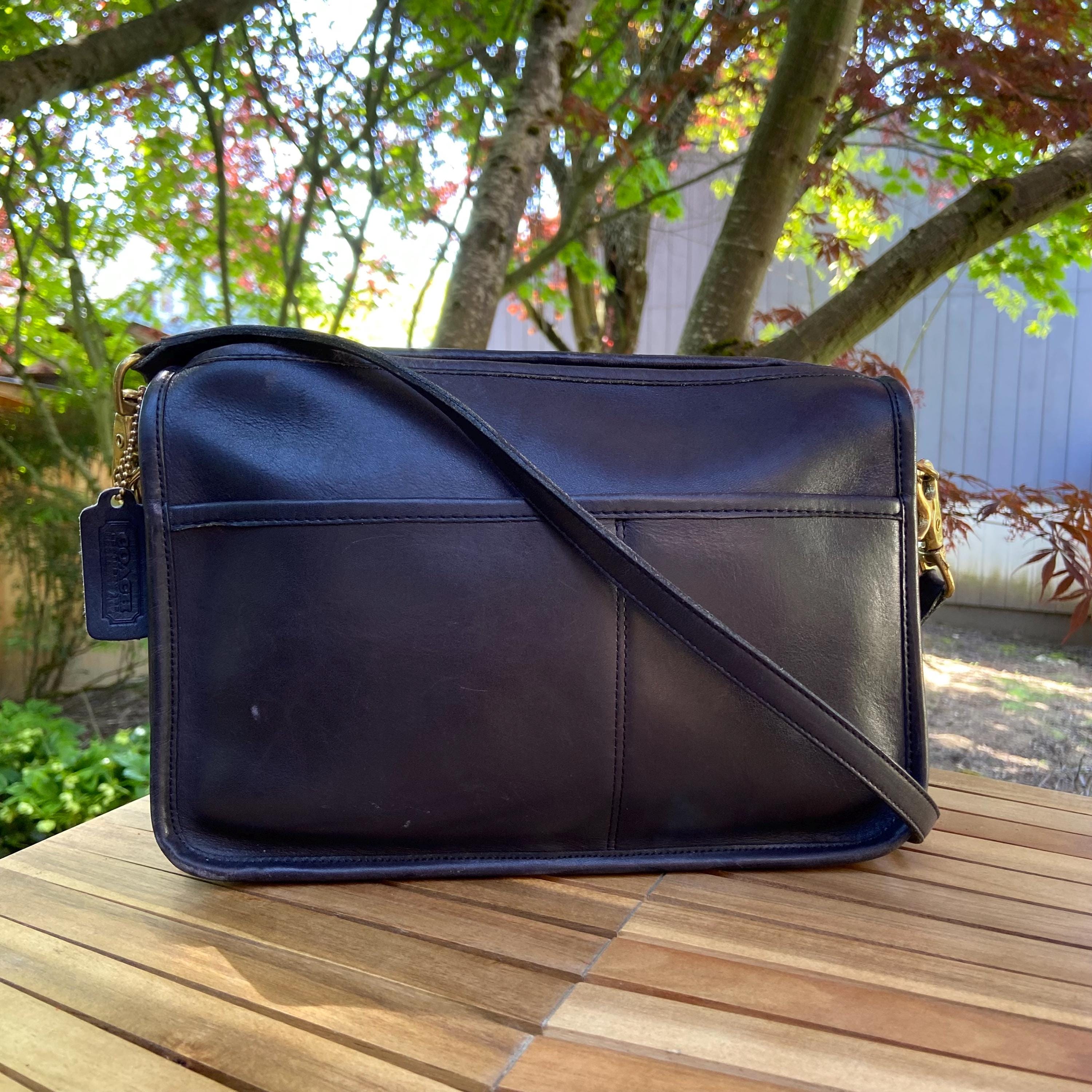 Vintage Coach Companion Bag | Style 9300 | Navy 