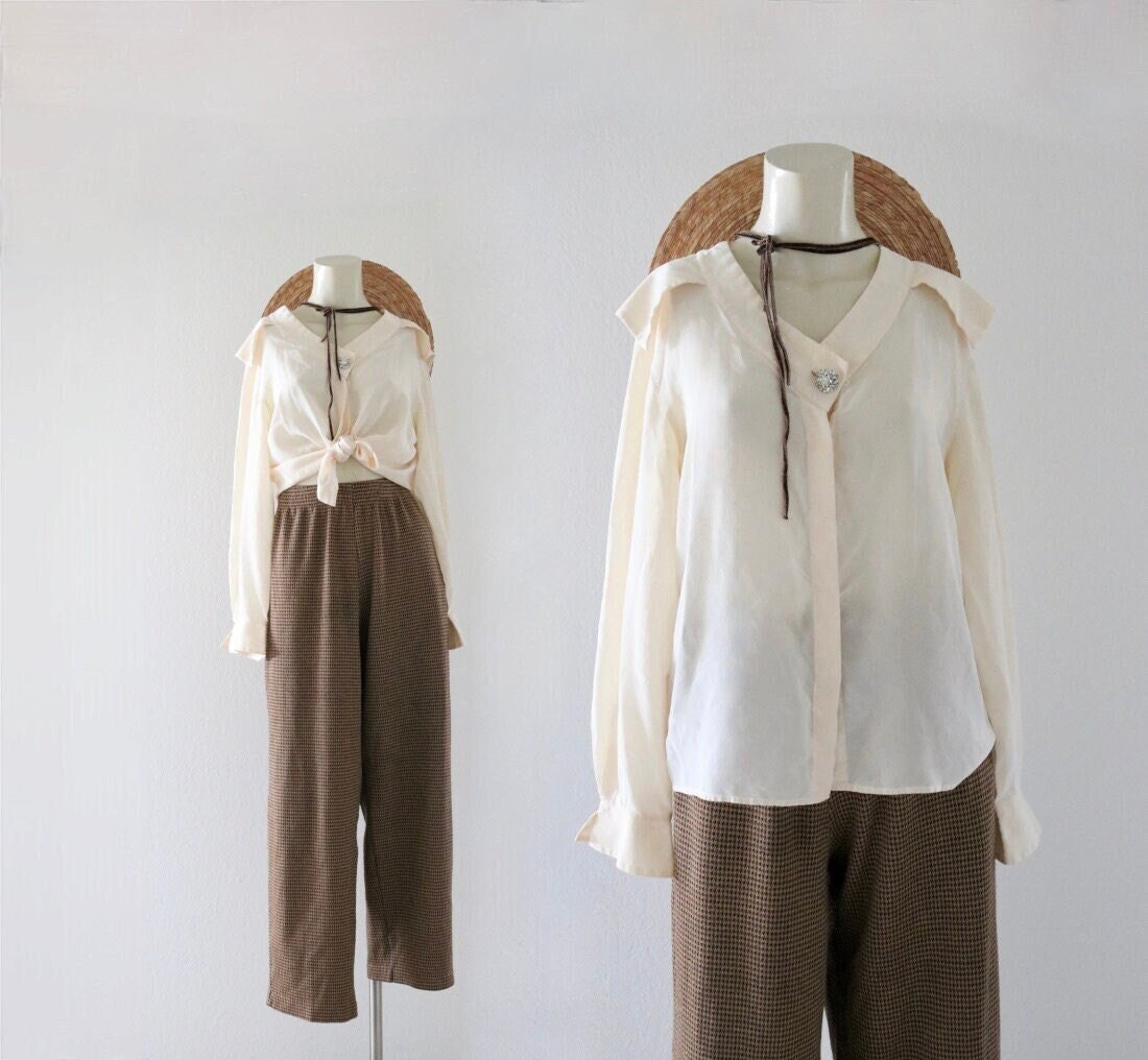 Imperfect Silk Button Top - S - Vintage 80s 90s White Ivory Cream