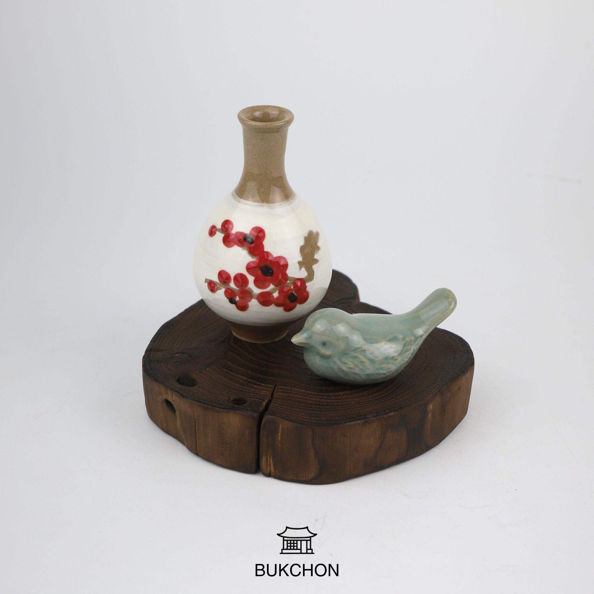 大きい壺 花瓶 焼き物 桜皮細工 の台座付き 大きい壺 花瓶 焼き物 桜皮