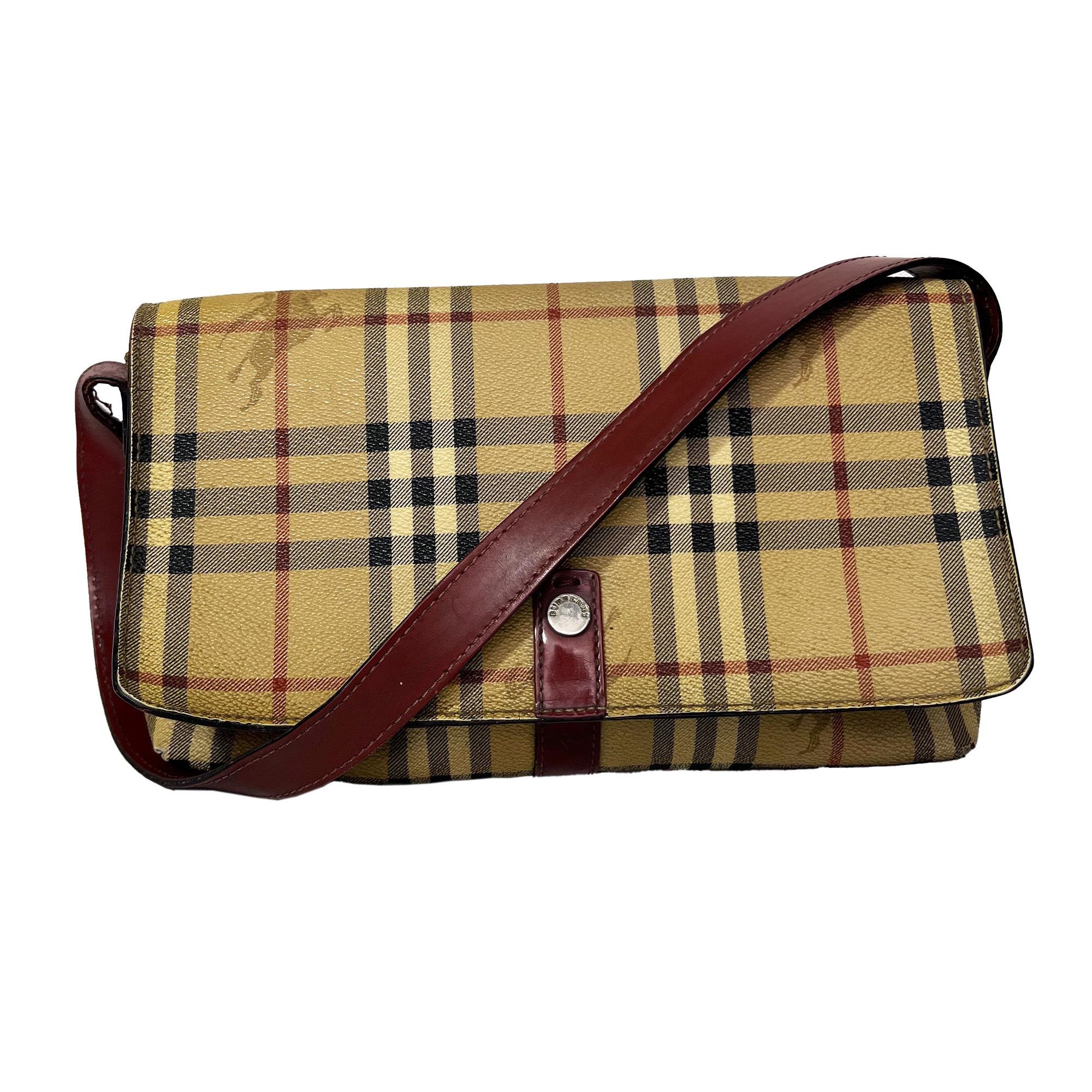 Vintage Burberry Shoulder Bag With Novacheck Print Made of Leather