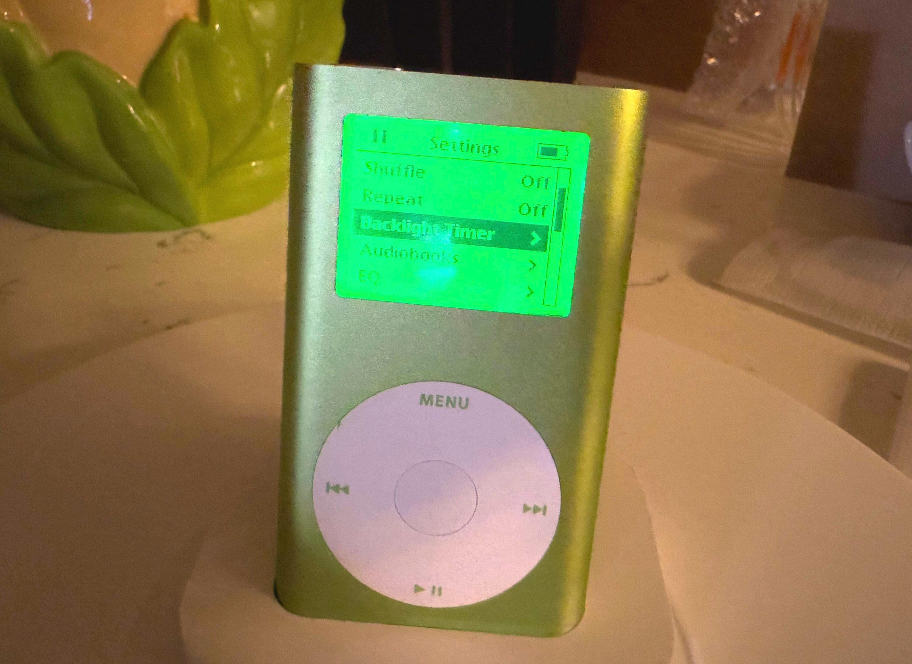 Modded Ipod Mini 2nd Gen: 128GB Flash, Green Backlight, Taptic - Etsy