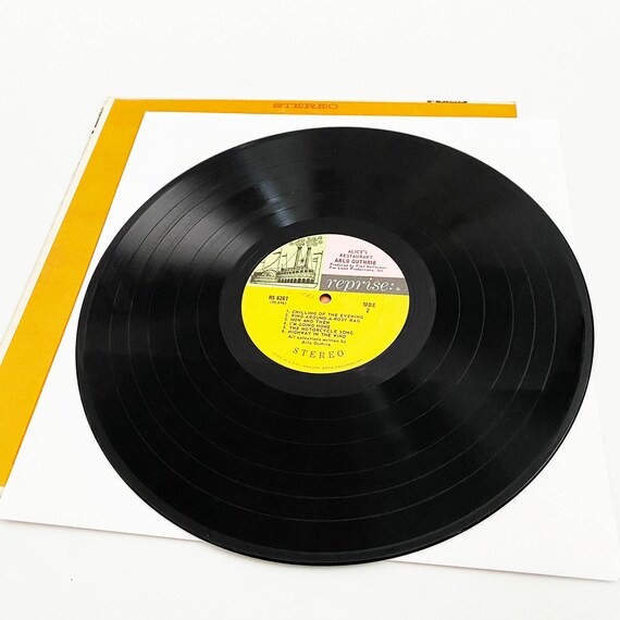 Vintage Original Arlo Guthrie Alices Restaurant Vinyl Record LP