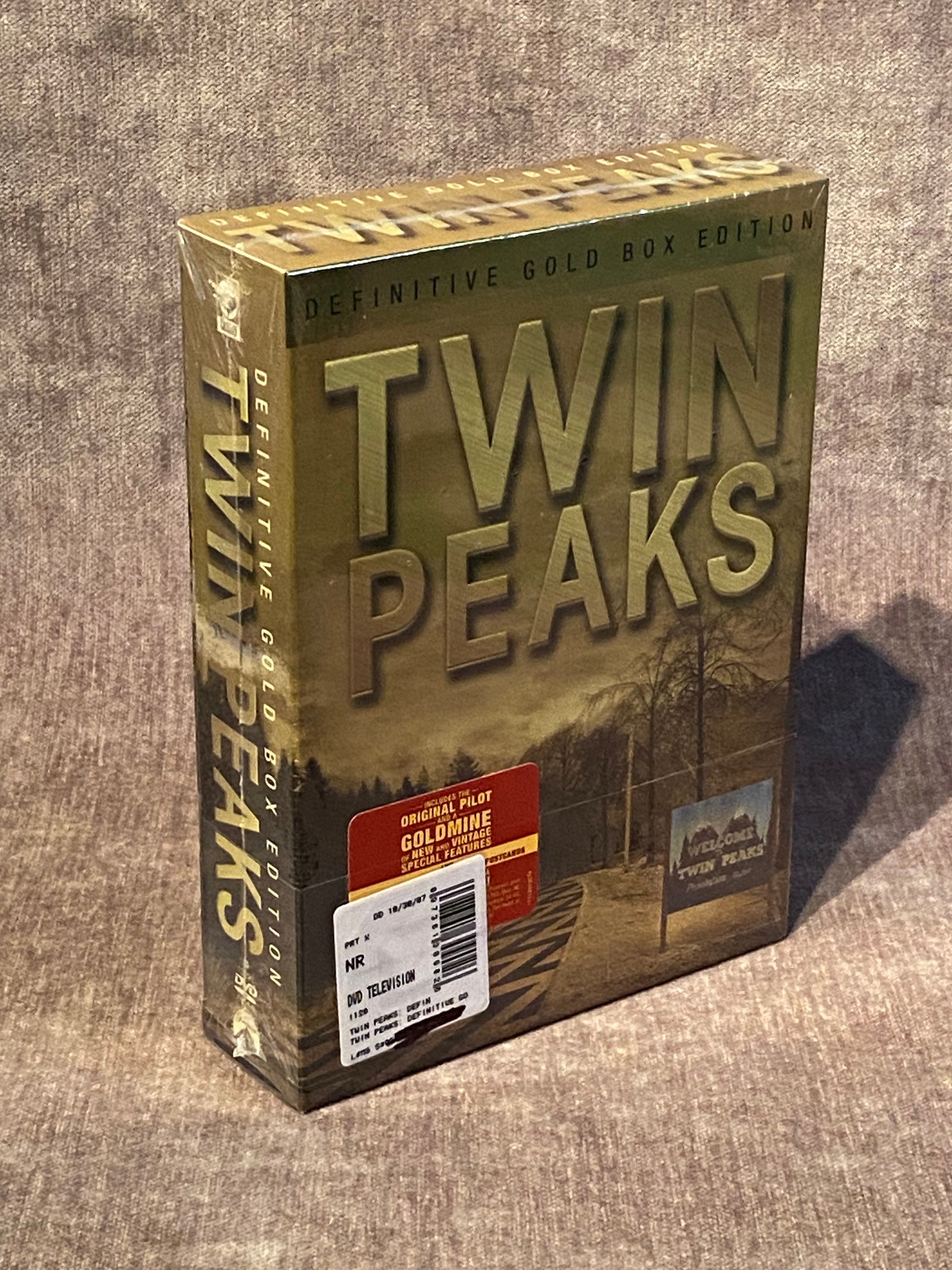 Sale ! FACTORY SEALED W/postcards Gold Box Twin Peaks 2007 Dvd Set