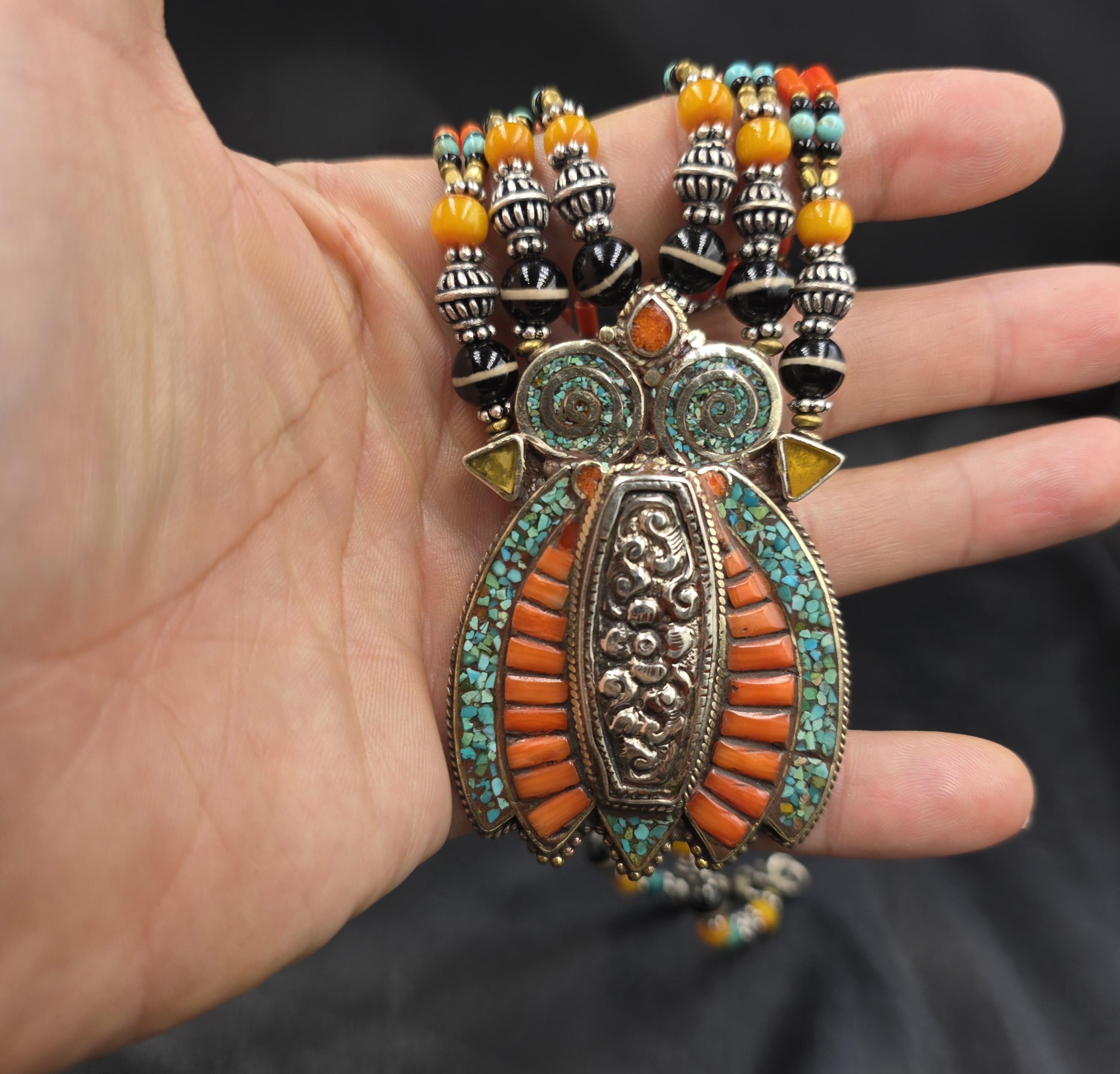 ヴィンテージチベットシルバーネックレス：ターコイズ＆コーラル