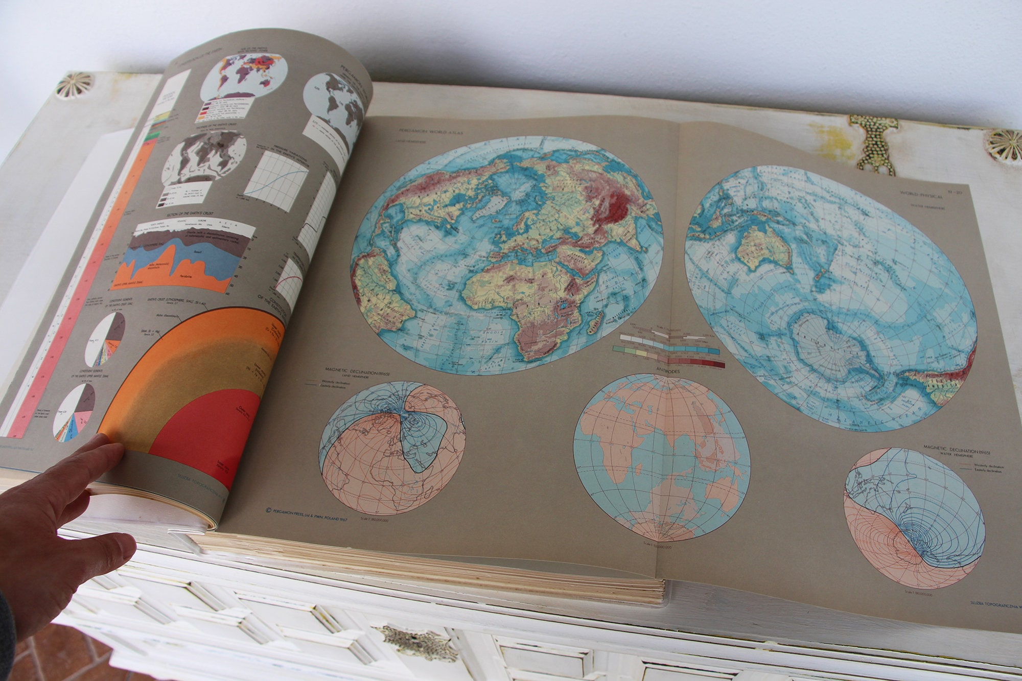 ペルガモン Pergamon World Atlas 1968 英語版 地図帳 ペルガモン