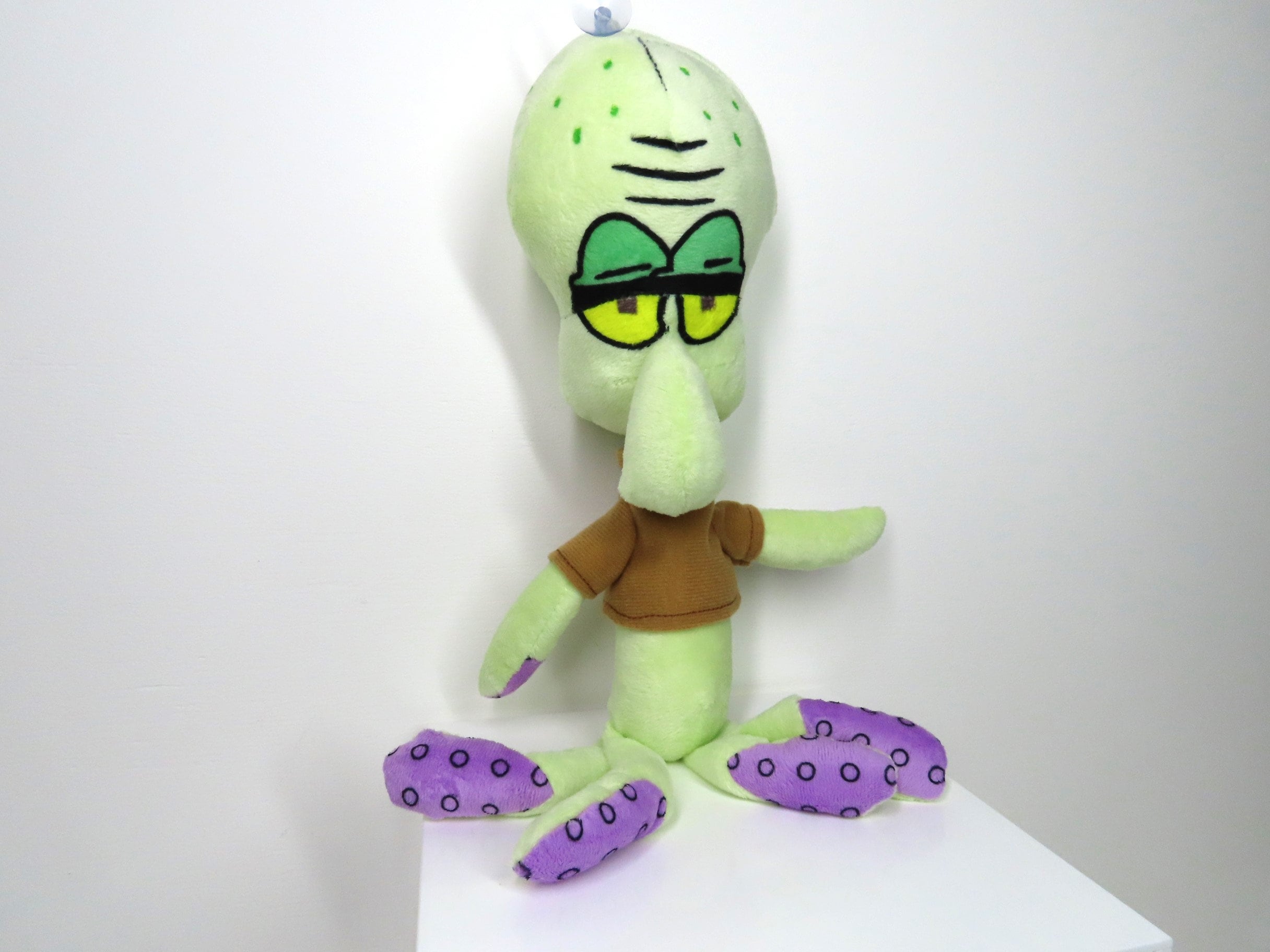 イカルドのテナクルズの窓用吸盤ぬいぐるみ、スポンジ・ボブの