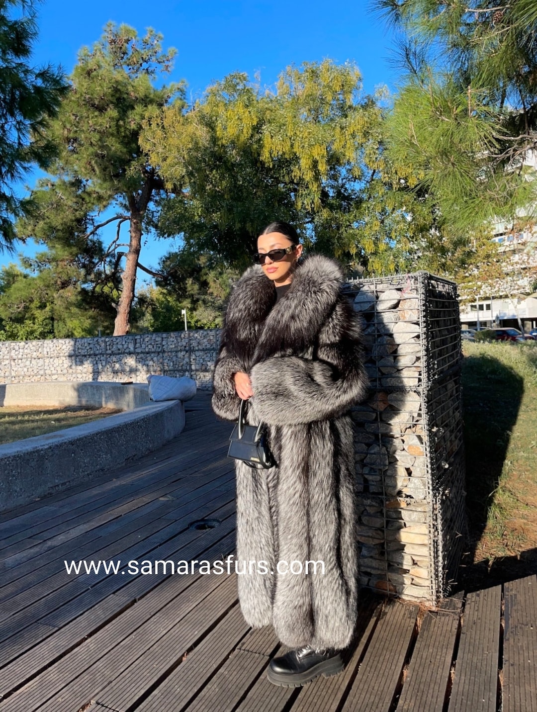 高級シルバーフォックスファーフルレングスコート、ホールスキン