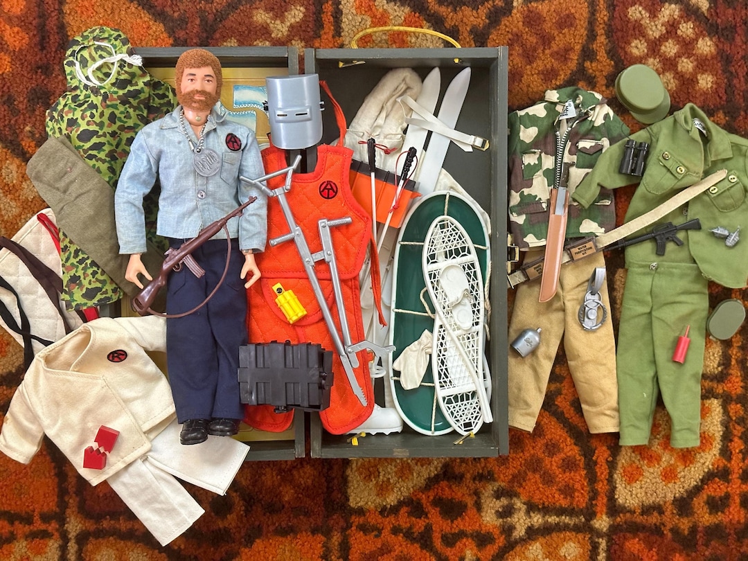 Vintage 70s G.I. Joe Sea Adventurer Action Figure Doll in Original