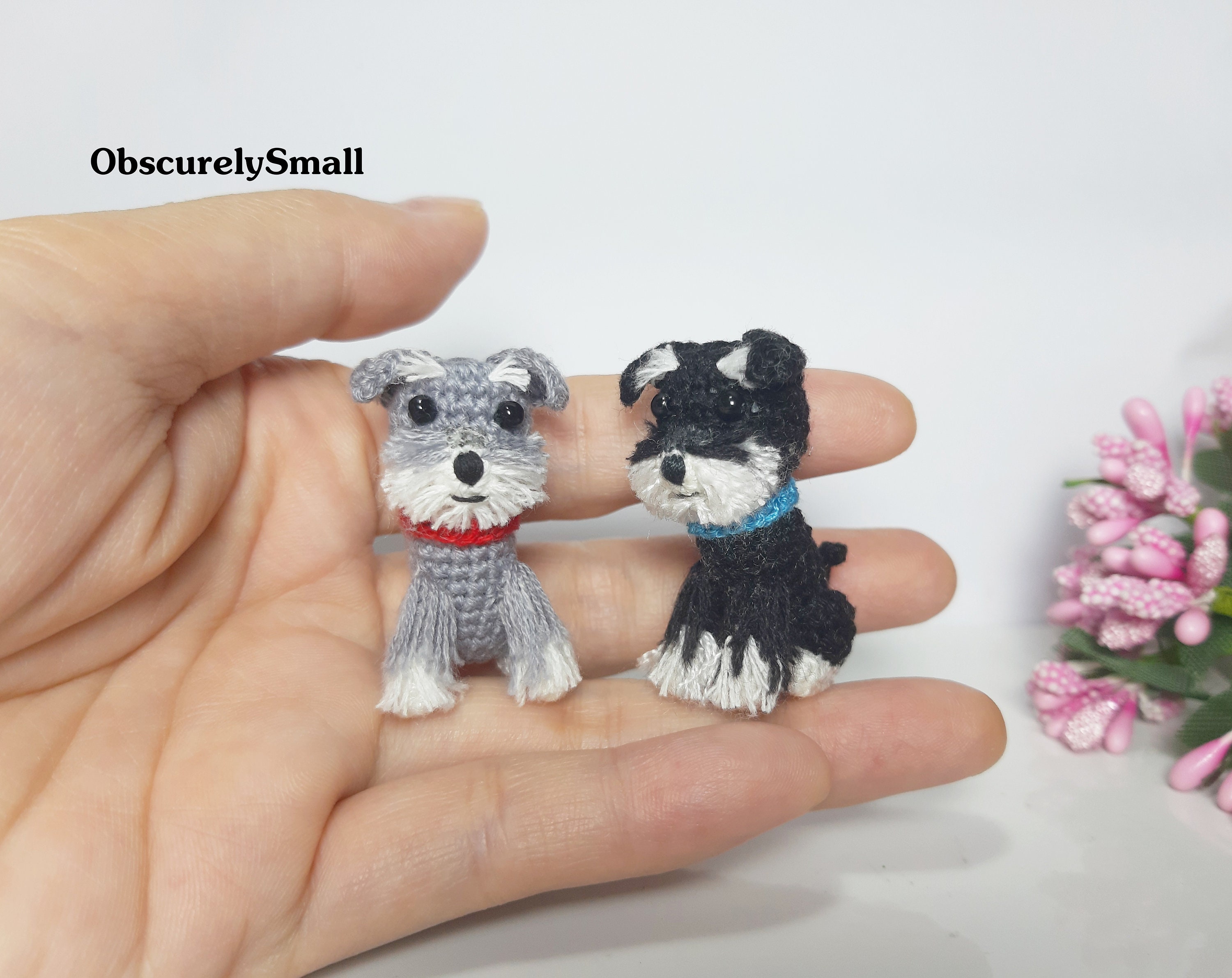 ミニチュアクロシェシュナウザー - 編みぐるみ犬 - ミニぬいぐるみ犬