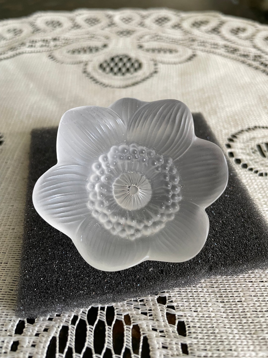 New in Box: Lalique Anemone Flower Sculpture ~ Symbol of Purity