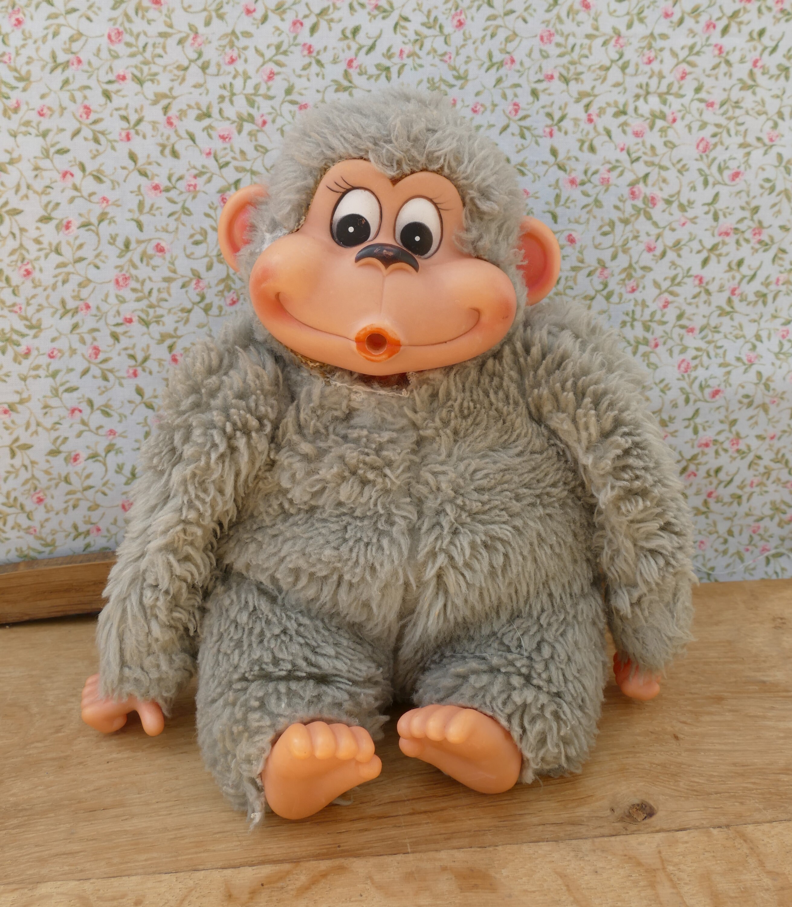 レア！HOSUNG☆ドレスを着たさるのぬいぐるみ【ヴィンテージ】【1994年