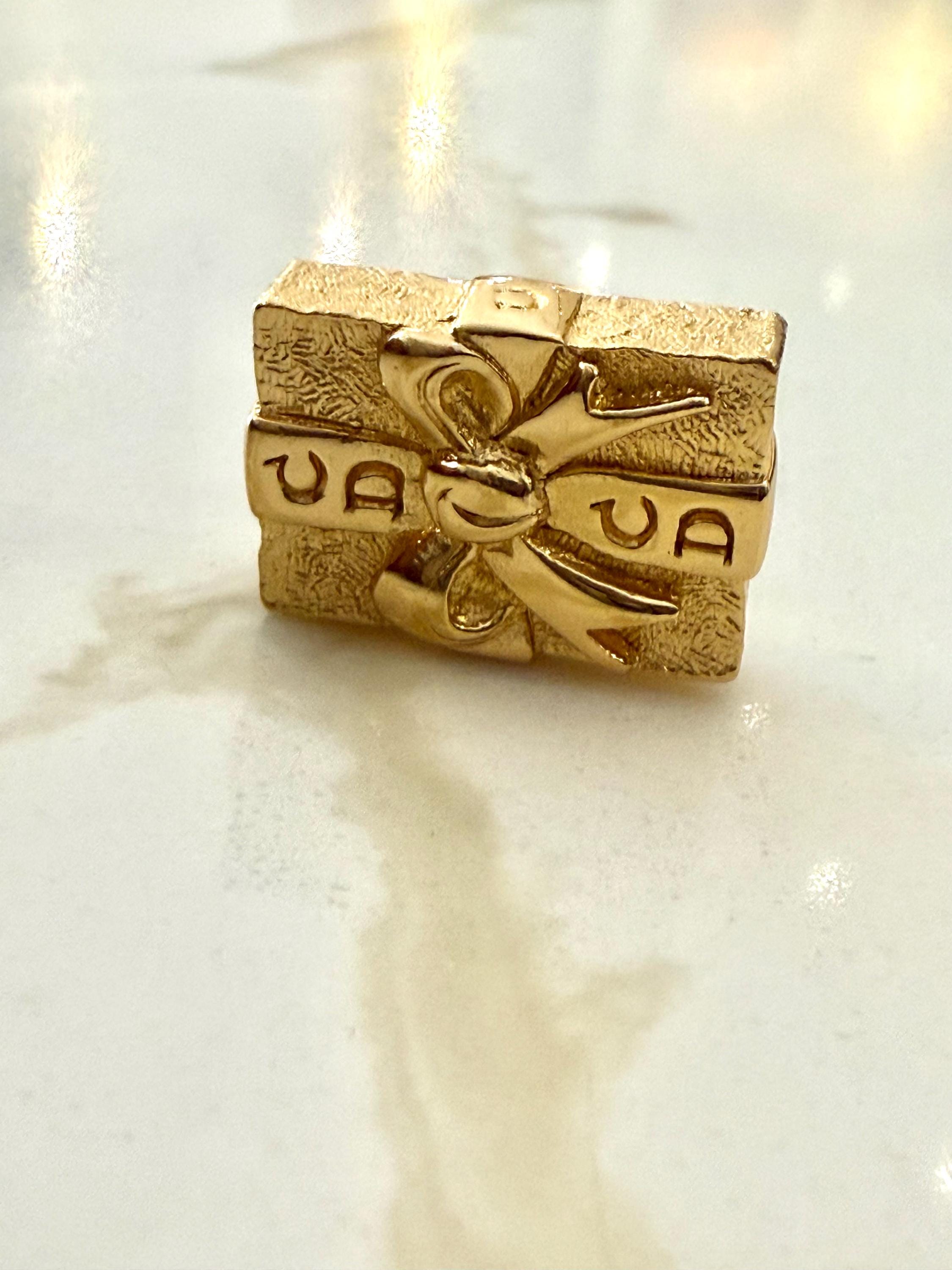 ヴィンテージ 90 年代 クリスチャン ディオール ギフト ボックス ピン