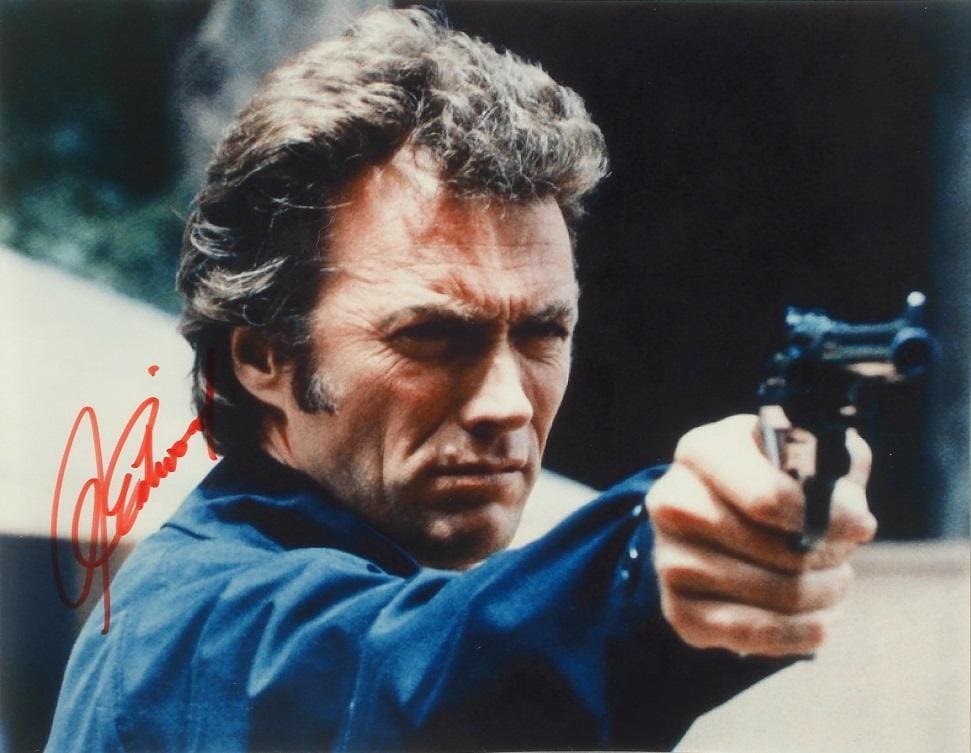 クリント・イーストウッド直筆サイン入り写真 - ダーティハリー（COA