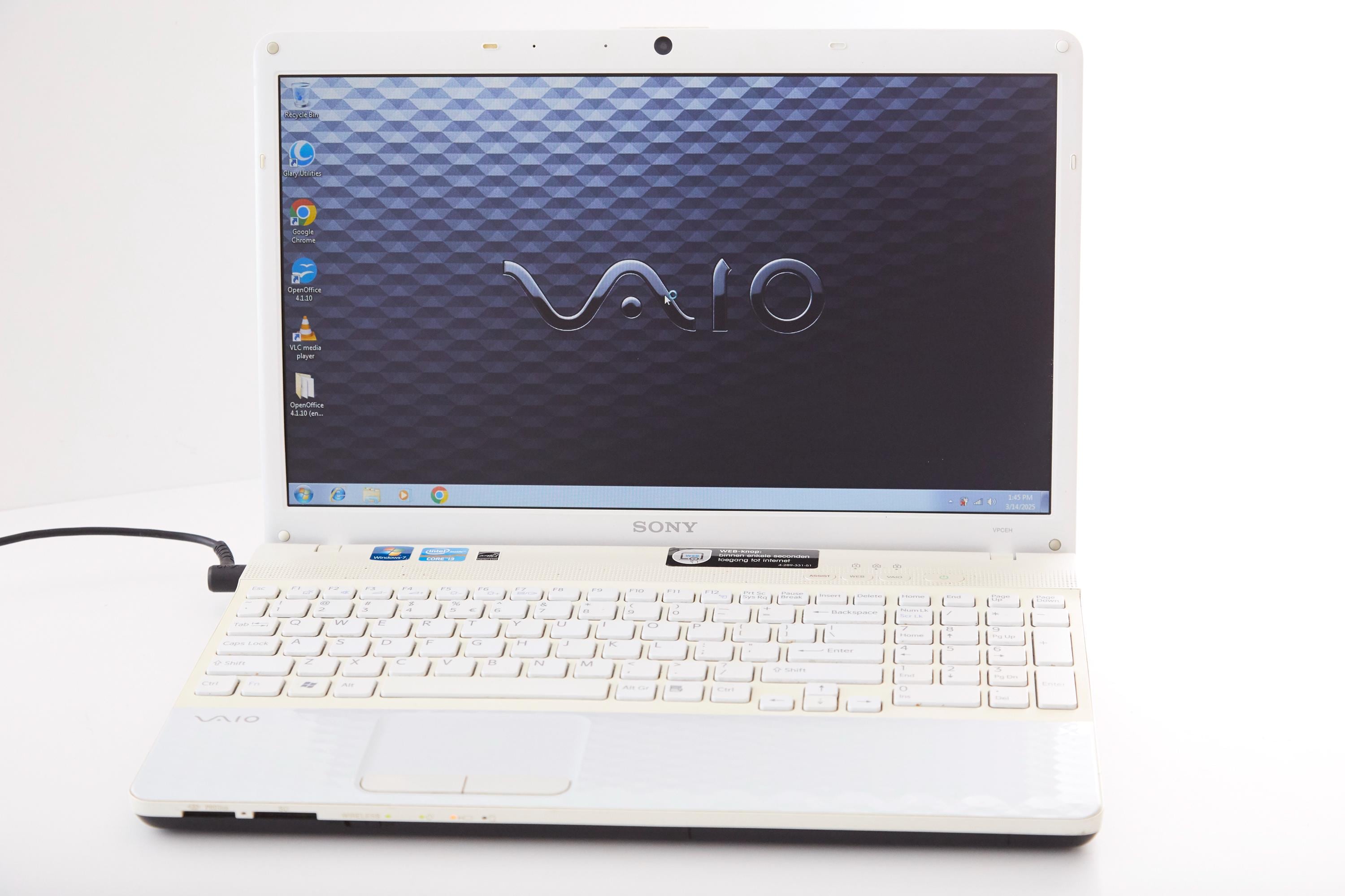 ジャンク品 VAIO ノートパソコン Windows7 PCG-71F14N ジャンク品 VAIO