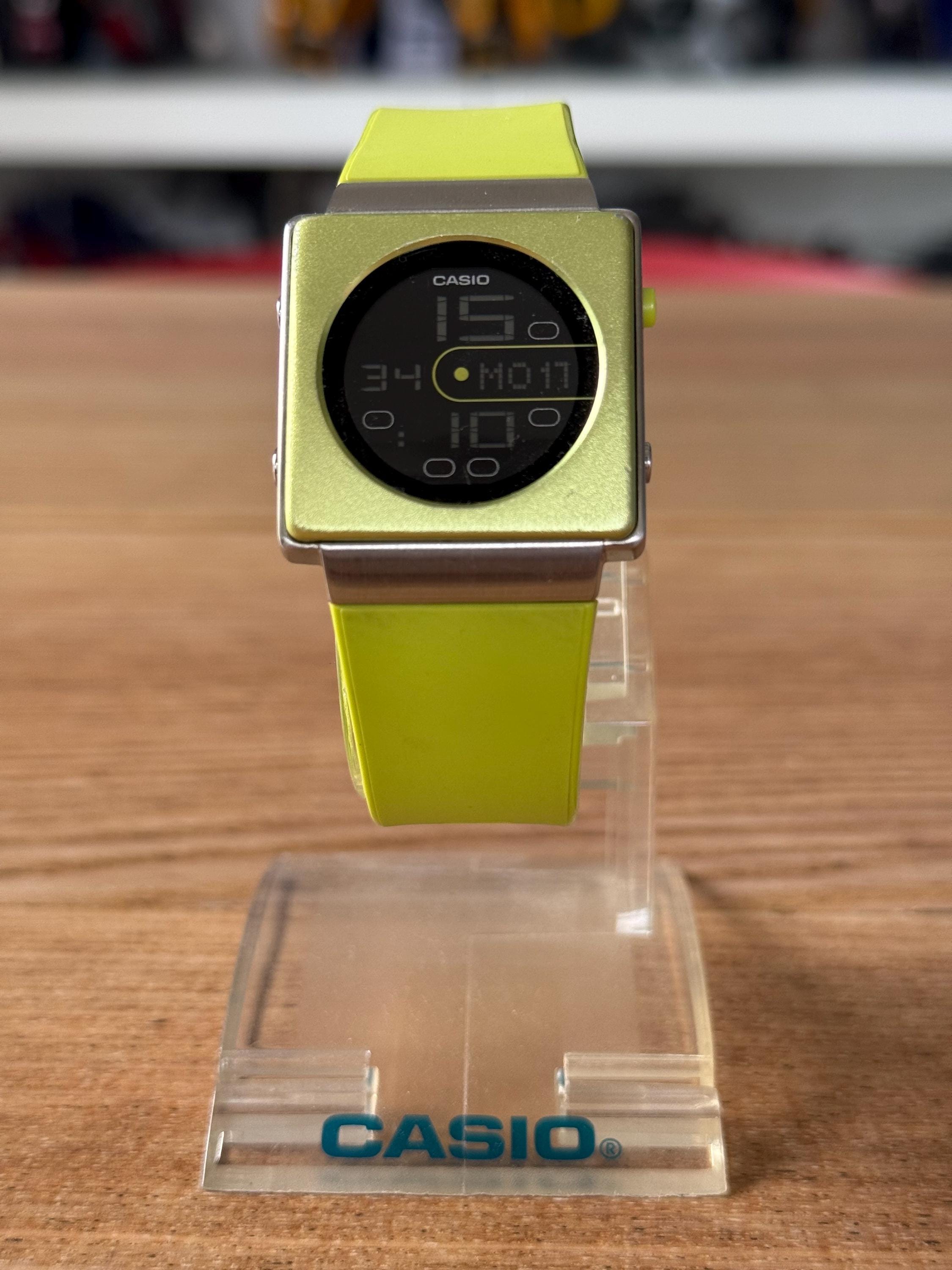 Vintage Casio Futurist LA-2001 Digital Watch Rare - Etsy