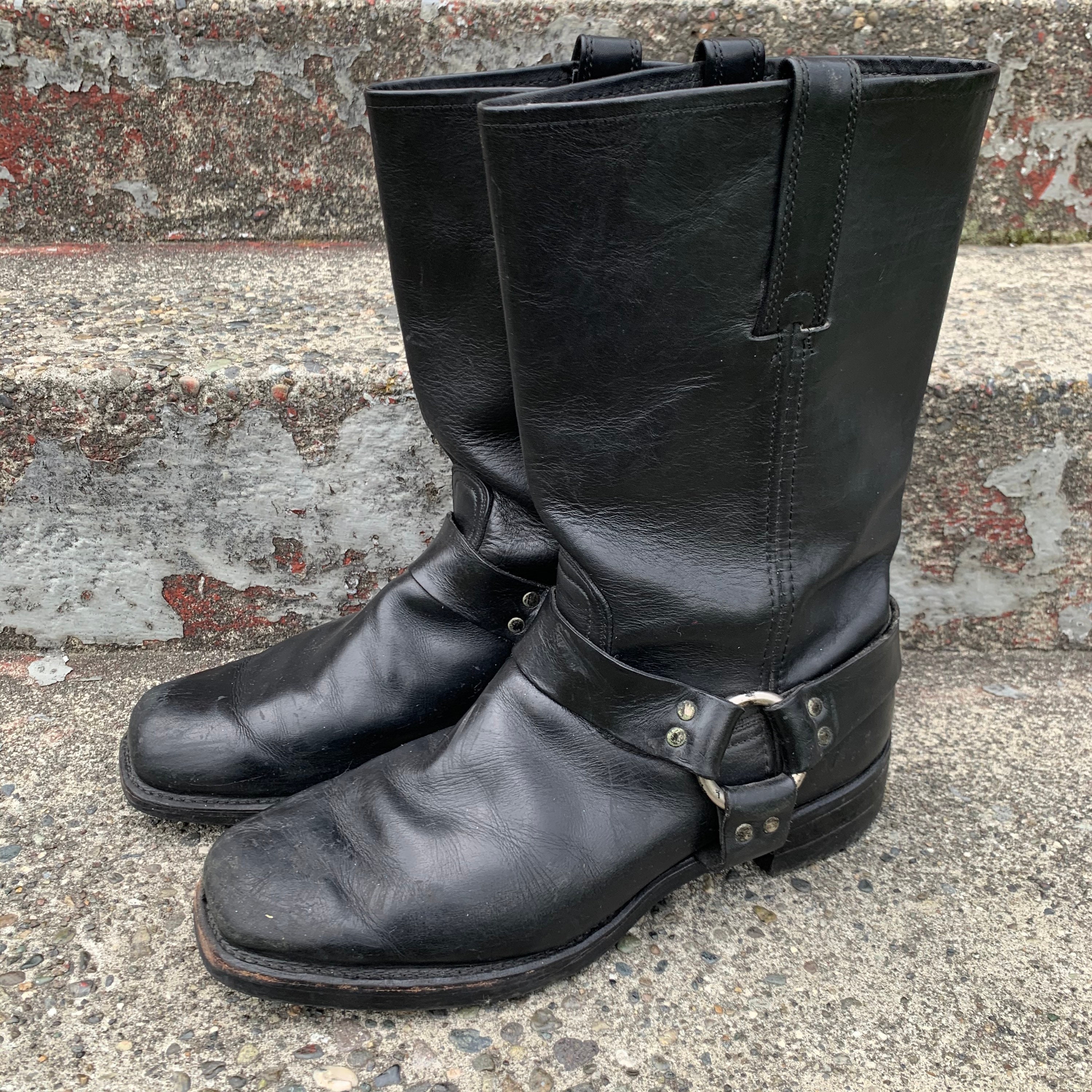 Vintage FRYE Black Leather Harness Western Work Biker Boots Pull