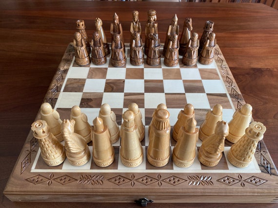 カルパティア木製チェス駒：オリジナルフツリア彫刻セット - Etsy 日本
