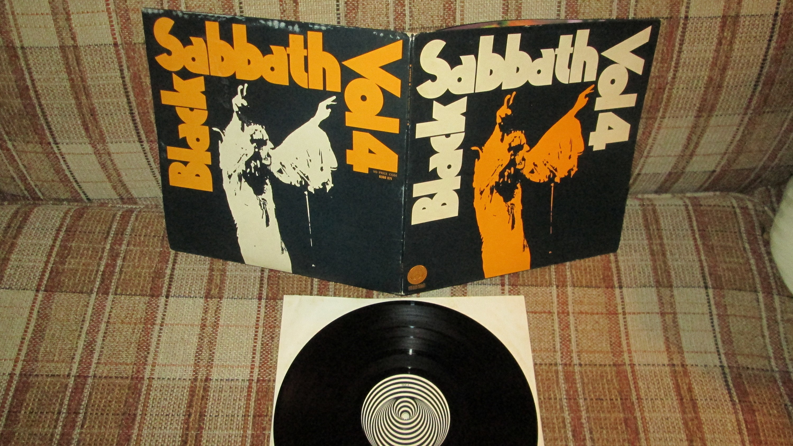 Black Sabbath -volume 4 Vinyl ENGLISH Import W/gatefold on Vertigo
